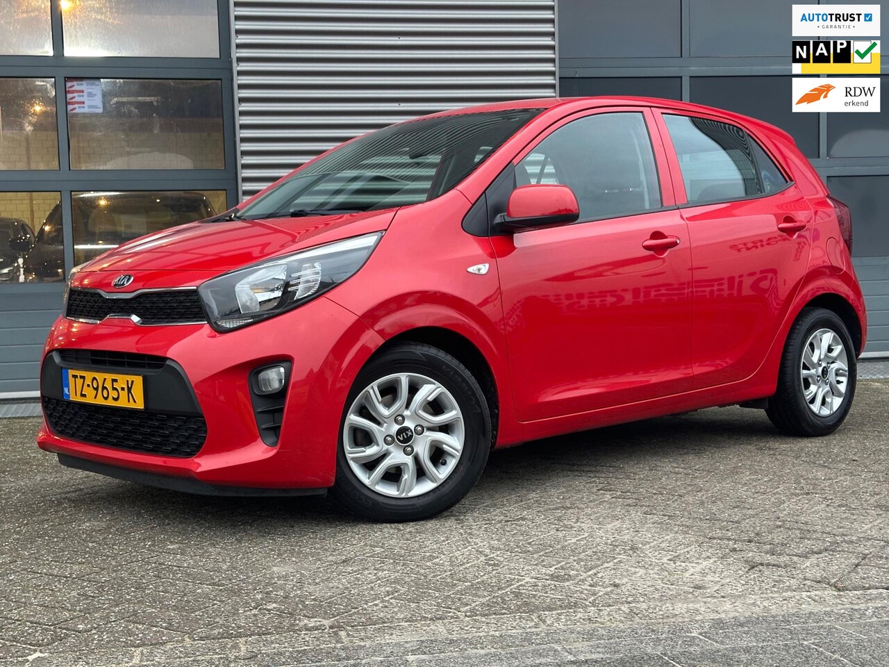 Kia Picanto - 1.0 CVVT ComfortPlusLine Navigator | NAVI | Camera | Carplay | NAP - AutoWereld.nl