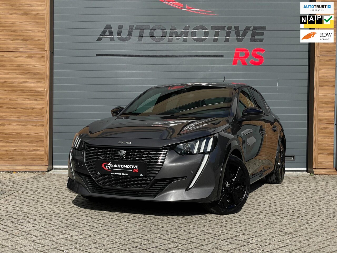 Peugeot 208 - GT LINE 131PK Aut. Blackedition. 360° Navi Leder Pano Carbon Sfeerverlichting - AutoWereld.nl