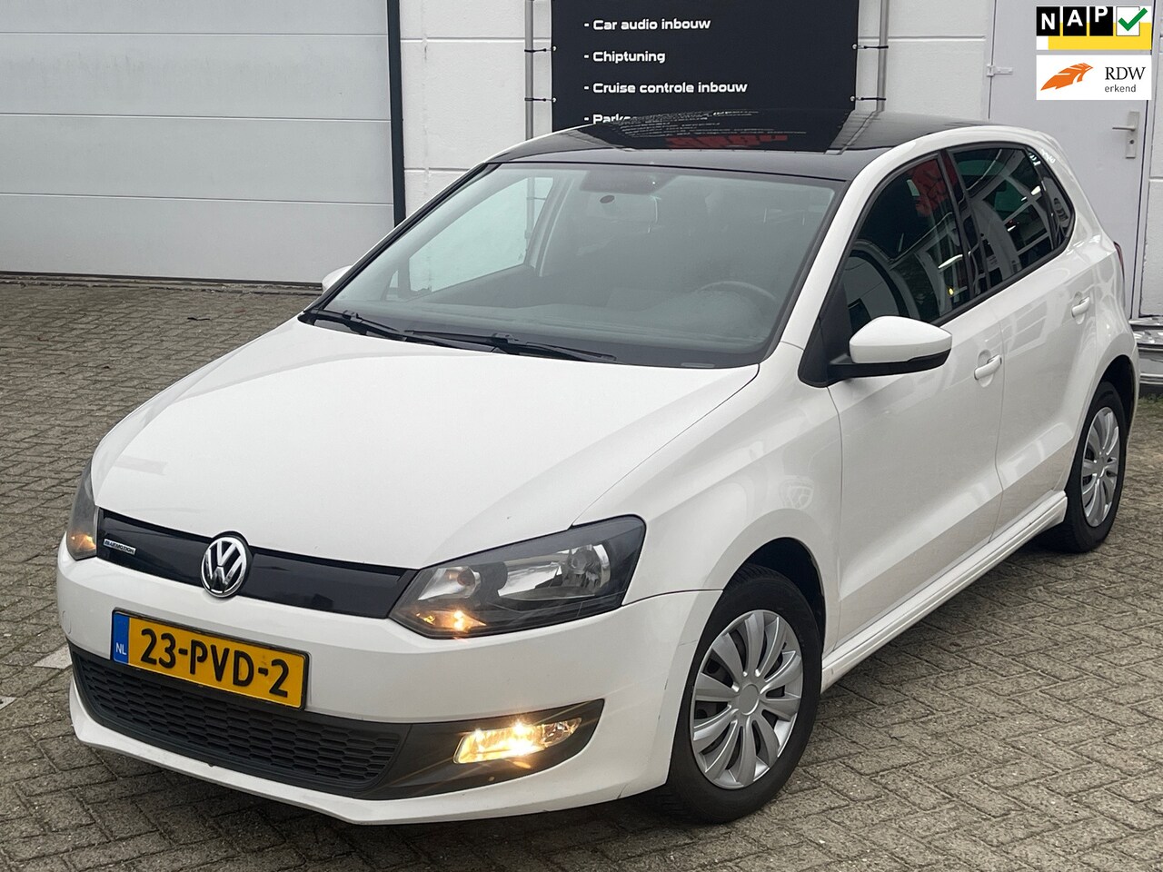 Volkswagen Polo - 1.2 TDI BlueMotion Comfortline I 5 DRS I NAVI I Bluetooth I - AutoWereld.nl