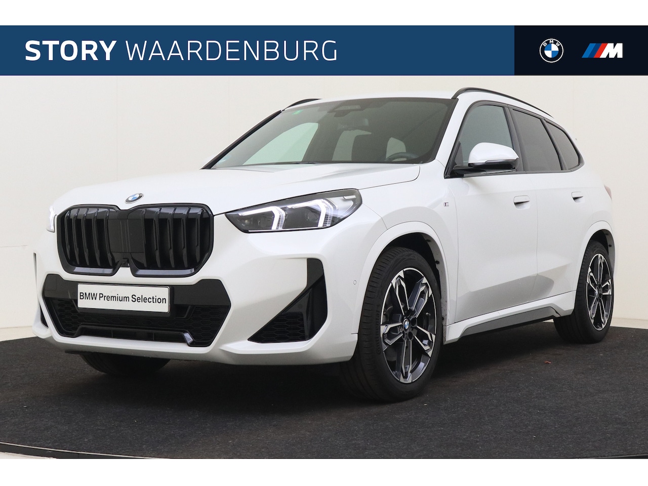 BMW X1 - xDrive23i High Executive M Sport Automaat / Trekhaak / Sportstoelen / Adaptief M Onderstel - AutoWereld.nl