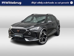 CUPRA Formentor - 1.4 e-Hybrid 204pk DSG Performance / Panoramadak / 19" LMV / Stuur + Stoelverwarming / Dig