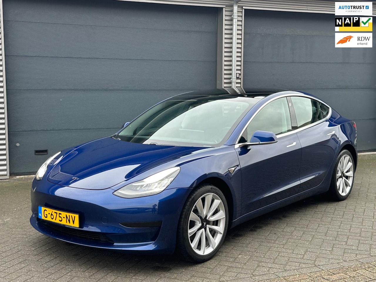 Tesla Model 3 - Standard RWD Plus 60 kWh, 19 inch, trekhaak, panoramadak, leder, 1 e eigenaar, nl auto met - AutoWereld.nl