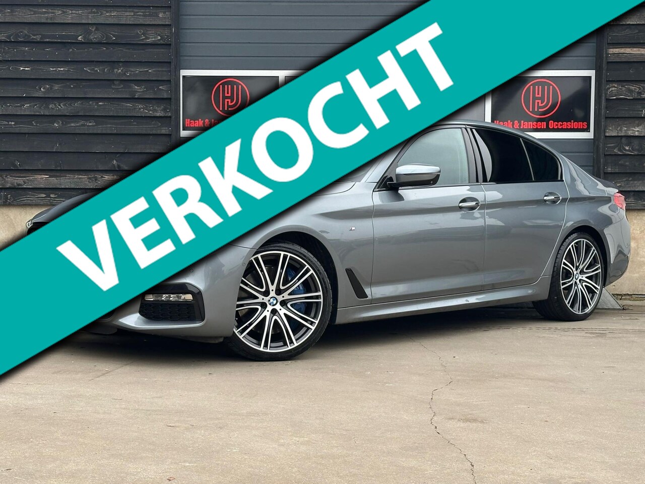 BMW 5-serie - 540i xDrive High Executive Panodak Remus Leder - AutoWereld.nl