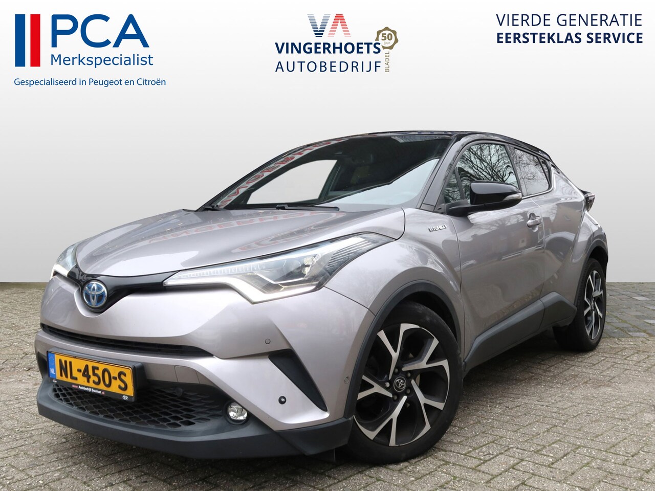 Toyota C-HR - 1.8 Hybrid Bi-Tone Plus 100 Pk Benzine * Super Luxe * * Leder Interieur * Navigatie * Stoe - AutoWereld.nl