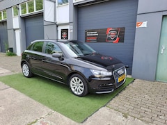 Audi A1 Sportback - 1.2 TFSI Attraction 2013 5DRS PDC NAVI