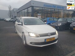 Volkswagen Jetta - 1.4 TSI Hybrid Highline