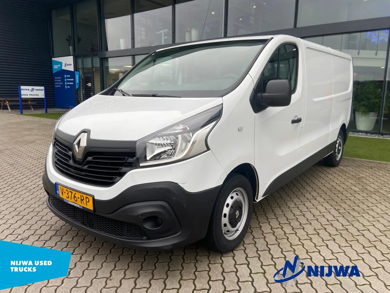 Renault Trafic - L2H1 Cruise control + Airco - AutoWereld.nl