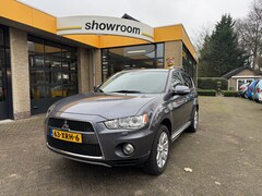 Mitsubishi Outlander - 2.0 Edition Two Automaat Navi Schuifdak Climate Control