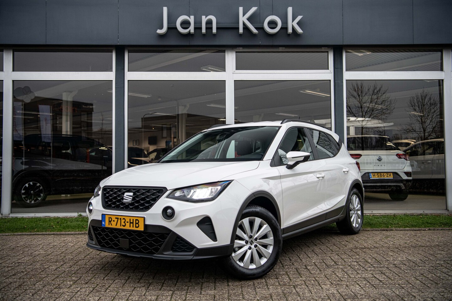 Seat Arona - 1.0 TSi 95 pk Style | Facelift | Parkeersensoren | Full Link - AutoWereld.nl