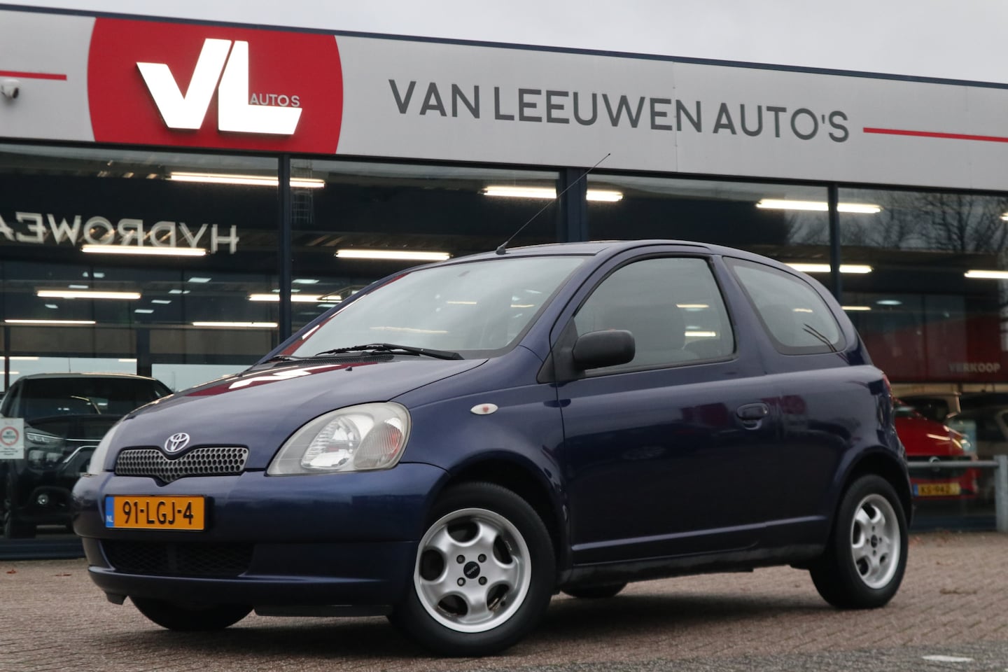 Toyota Yaris - 1.3-16V VVT-i Luna | Nieuw Binnen! | APK 14-04-2025 | Zuinig Rijden | Stuurbekr. - AutoWereld.nl