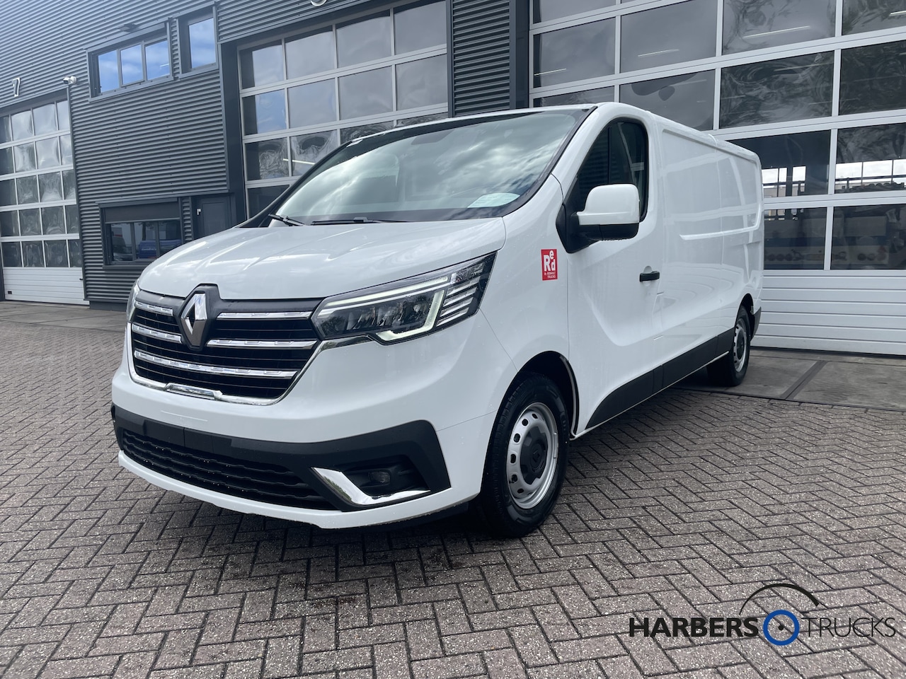 Renault Trafic E-Tech - L2H1 Z.E, Zero Emissie Red Edition WLTP 294, 920kg Trekgewicht, 1185kg laadvermogen 2 Iden - AutoWereld.nl