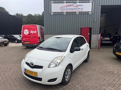 Toyota Yaris - 1.0 VVTi Acces