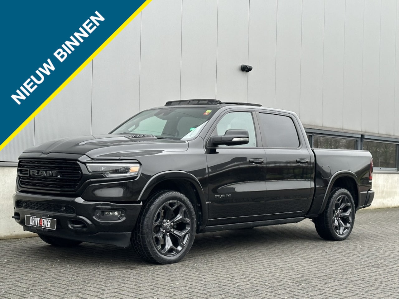 Dodge Ram 1500 - 5.7 V8 4x4 CC Limited 2020 NAVI PANO 360 CAMERA SIDE STEPS - AutoWereld.nl