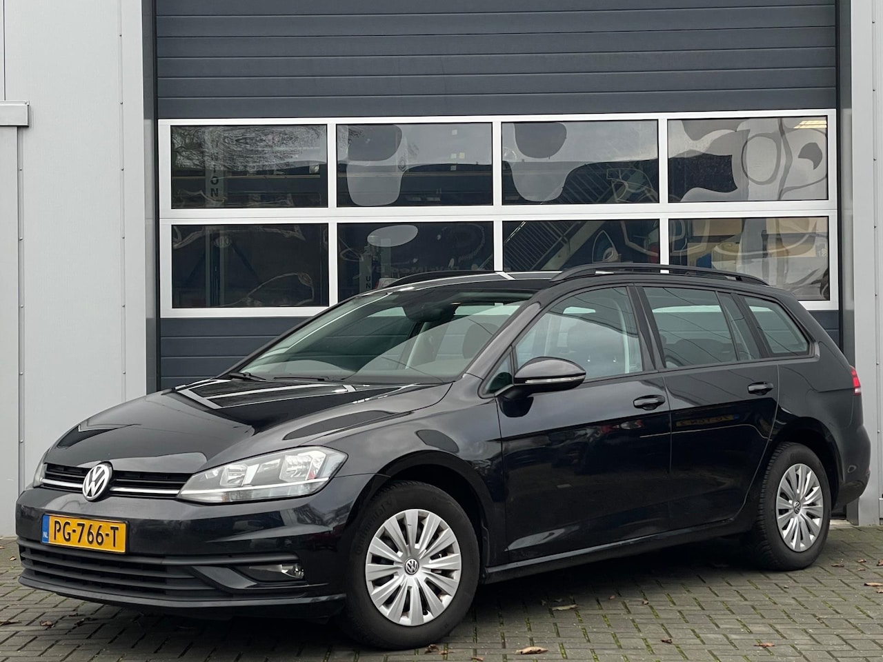 Volkswagen Golf Variant - 1.0 TSI | Navi | PDC v+a | Climate control | Cruise control | DAB+ - AutoWereld.nl