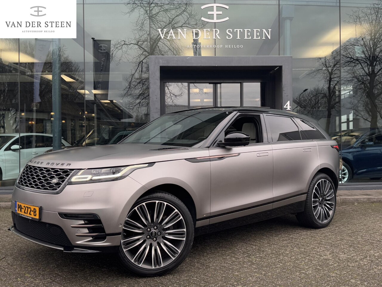 Land Rover Range Rover Velar - 3.0 V6 AWD First Edition Stoelmassage | Stoelventilatie | Schuifdak - AutoWereld.nl