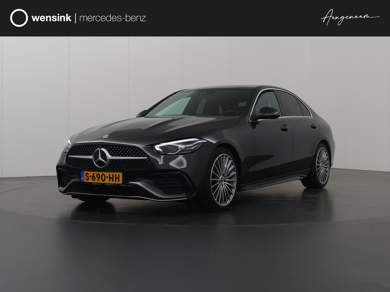 Mercedes-Benz C-klasse - 180 AMG Line | AGILITY CONTROL | 19" lichtmetalen velgen | Stoelverwarming | Sfeerverlicht - AutoWereld.nl