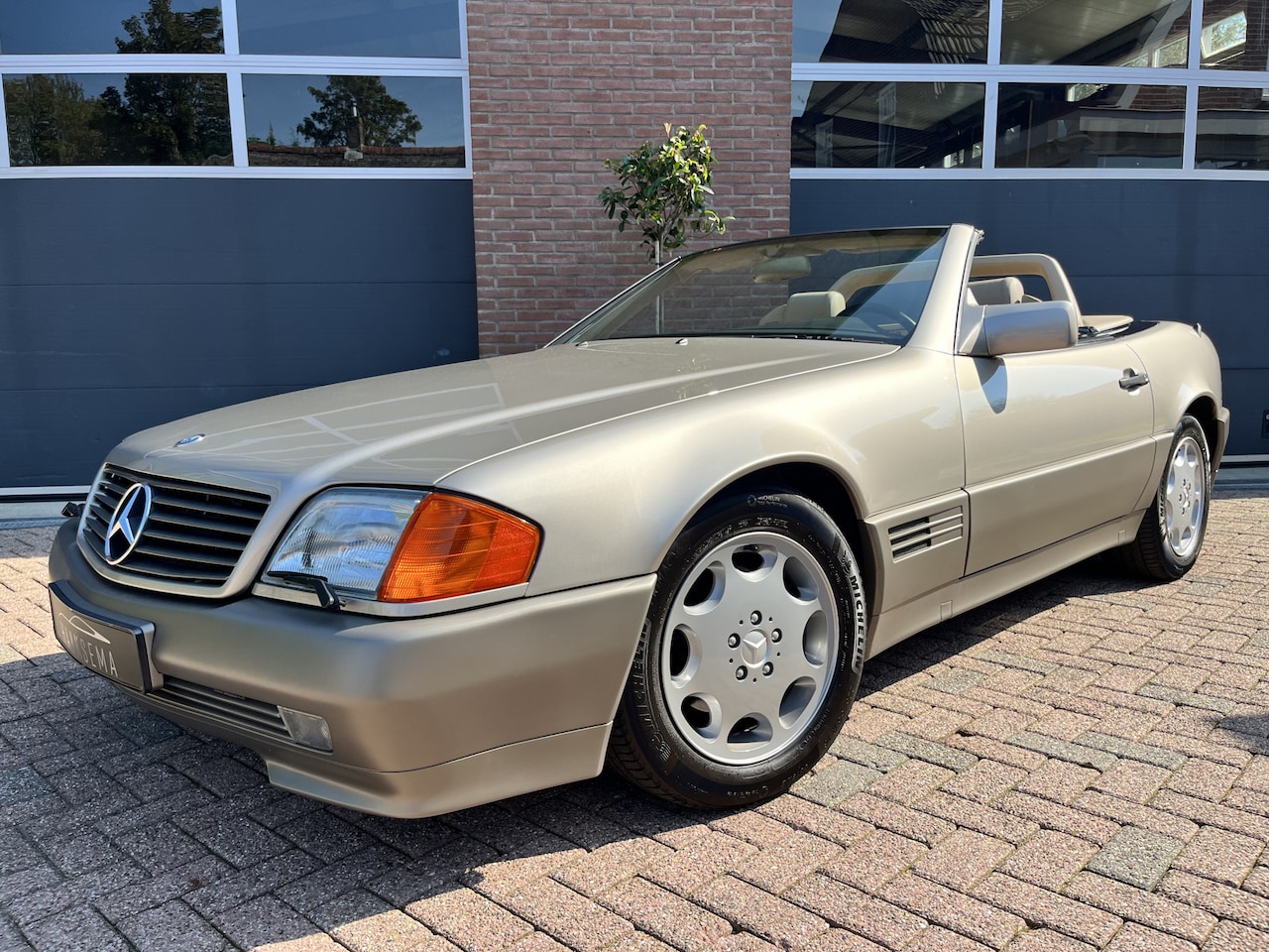 Mercedes-Benz SL-klasse Cabrio - 320 | Werkelijk als nieuw - AutoWereld.nl