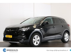 Opel Grandland X - 1.2 Turbo Business Executive 130pk | Navi | Cruise control | DAB | Voorstoelen verwarmd |