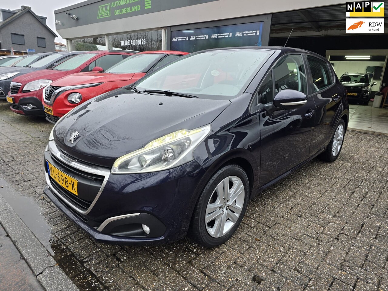 Peugeot 208 - 1.2 PureTech Blue Lion | 2E EIGENAAR | 12MND GARANTIE | NAVI | CRUISE | AIRCO | - AutoWereld.nl