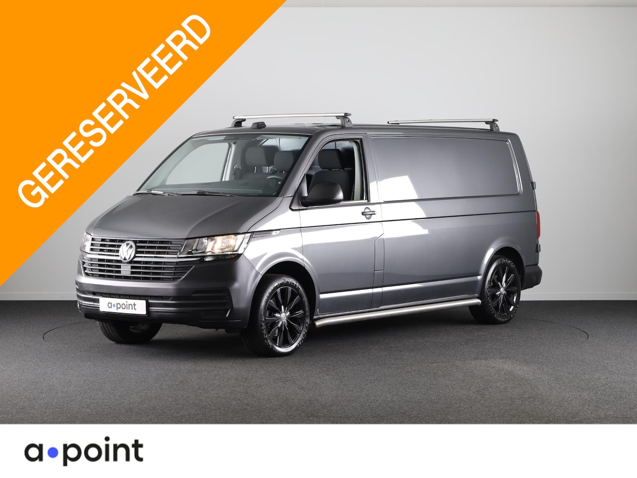 Volkswagen Transporter - 2.0 TDI L2H1 28 Economy Business 110 PK | 18" LM velgen | Trekhaak | Navigatie via app | C - AutoWereld.nl