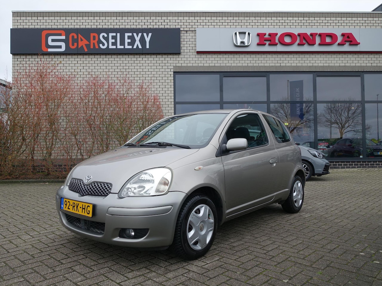 Toyota Yaris - 1.3 16V VVT-I 3DR S-LINE EERSTE EIGENAAR 129664 KM EROP - AutoWereld.nl