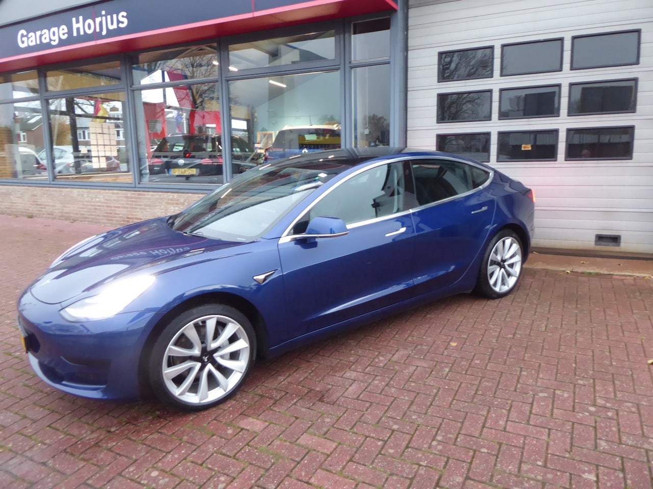 Tesla Model 3 - Standard RWD Plus 60 kWh sept-2019 PANODAK, AIRCO, CRUISE 19"LMV, PDC NW STAAT!! - AutoWereld.nl