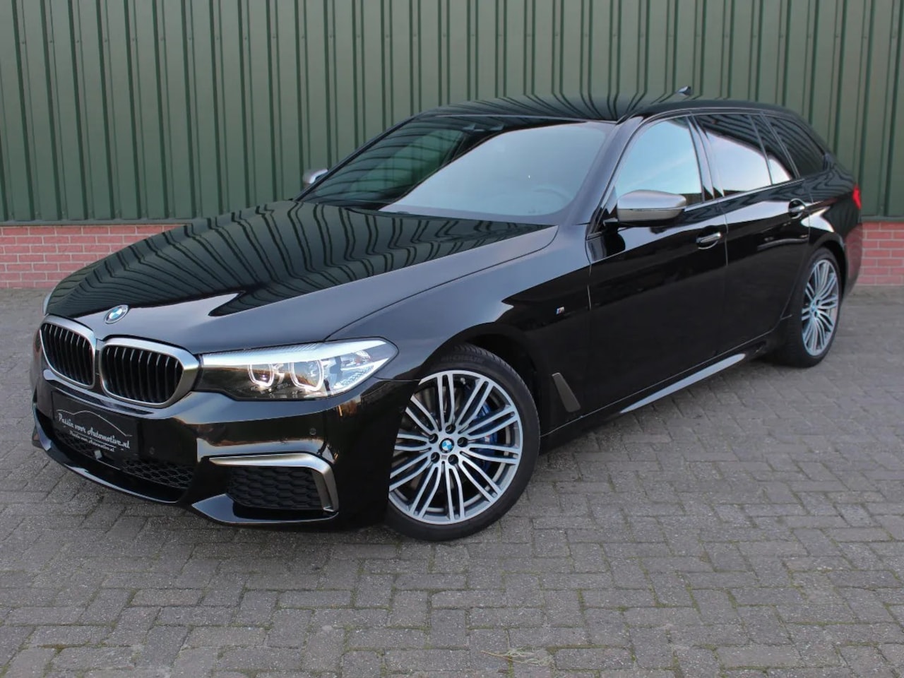 BMW 5-serie Touring - M550d xDrive High Executive M550d xDrive High Executive - AutoWereld.nl