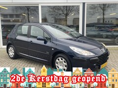 Peugeot 307 - 1.6-16V D.Sign Trekhaak / Cruise / Airco / Elek. ramen