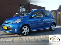 Toyota Aygo - 1.0-12V Dynamic Blue Xposed-Pakket, Automaat