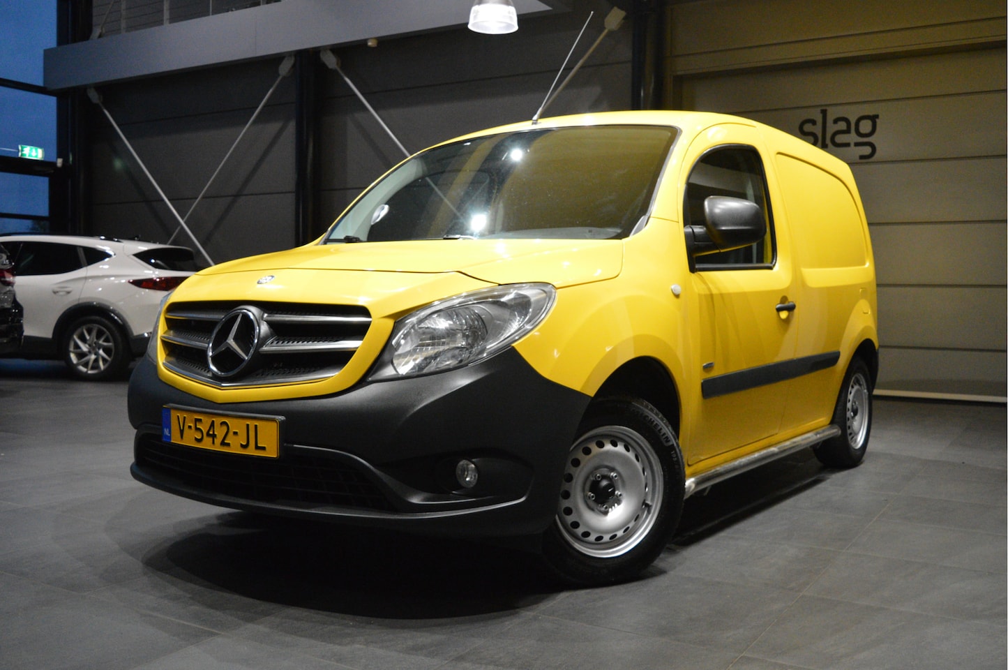 Mercedes-Benz Citan - 109 CDI BlueEFFICIENCY Ambition airco cruise trekhaak !! - AutoWereld.nl