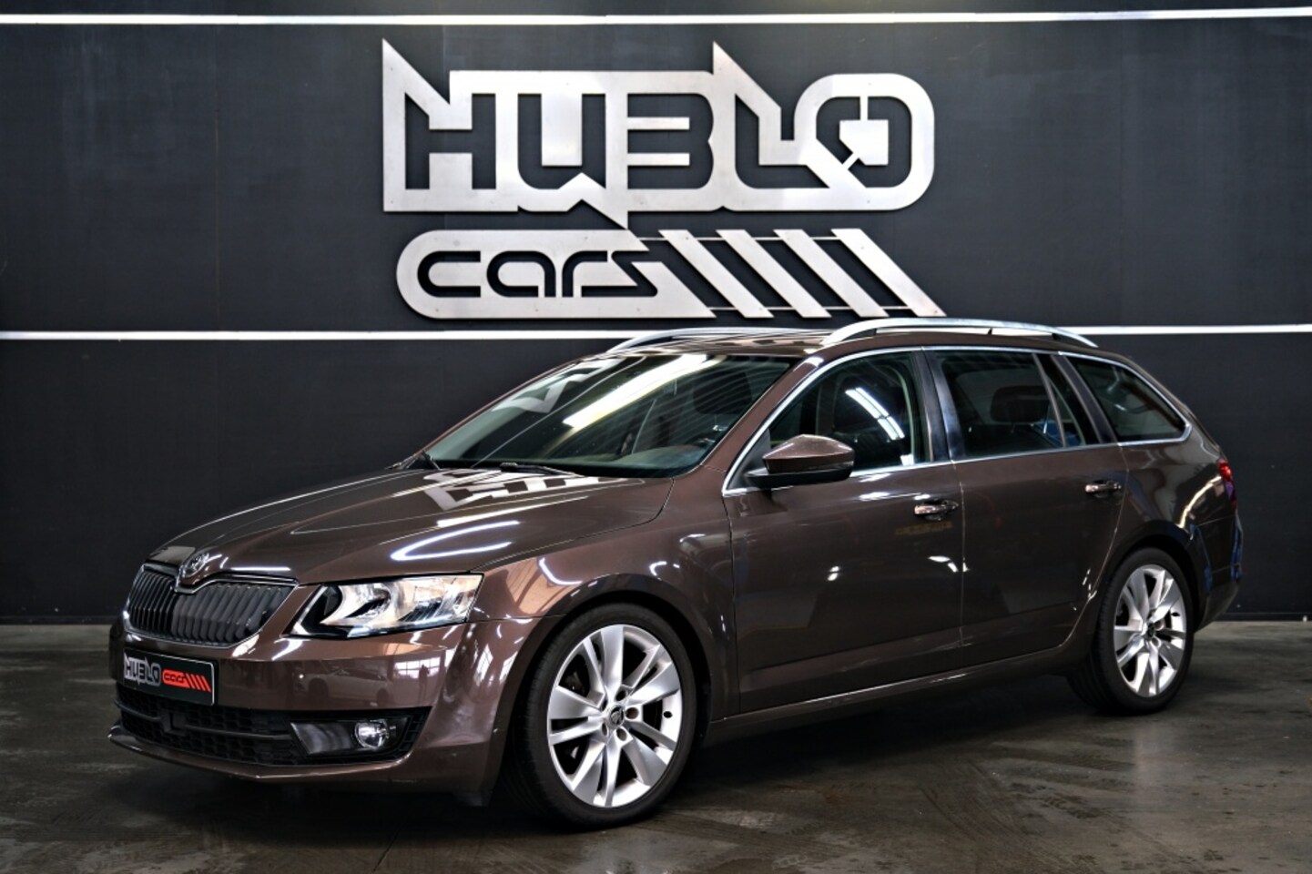 Skoda Octavia Combi - 1.2 TSI Grt Elegance Navi, Hi-End audio. - AutoWereld.nl