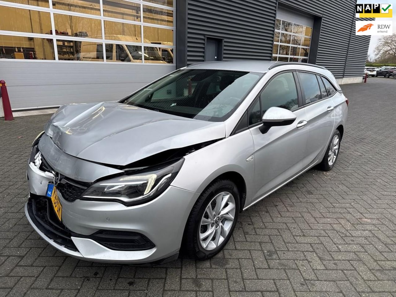 Opel Astra Sports Tourer - 1.2 Edition 1.2 Edition - AutoWereld.nl