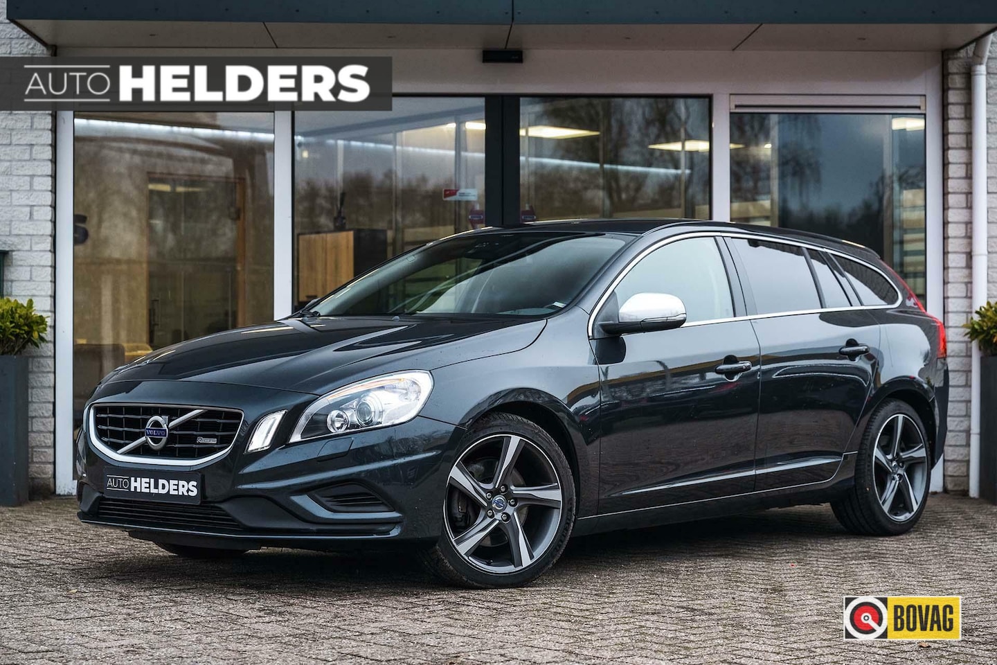 Volvo V60 - 3.0 T6 AWD R-Design Heico 330PK - AutoWereld.nl