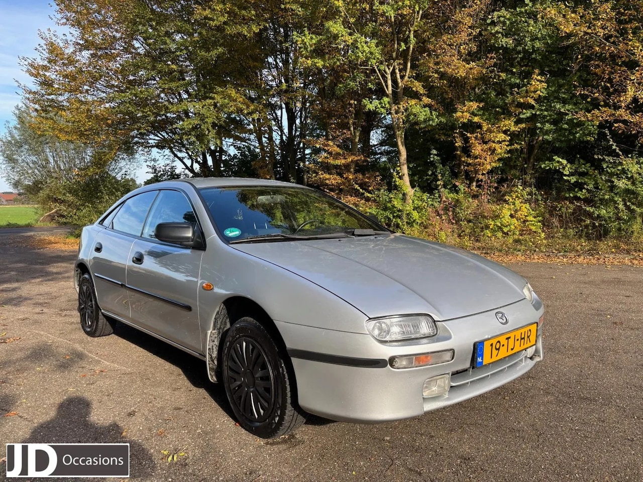 Mazda 323 - 1.5i F GLX 1.5i F GLX - AutoWereld.nl