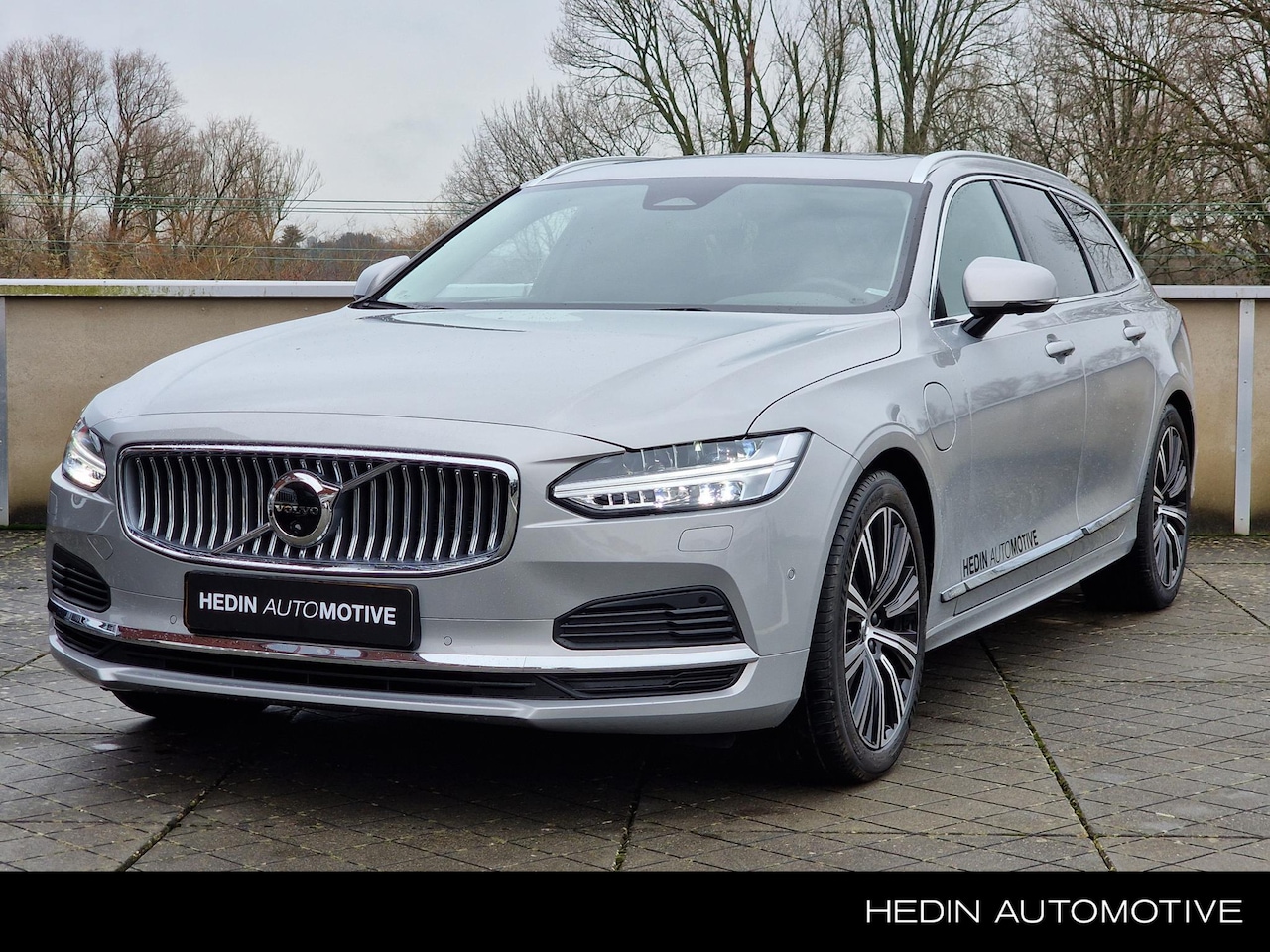 Volvo V90 - 2.0 T6 Plug-in hybrid AWD Ultimate Bright - AutoWereld.nl