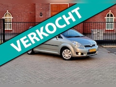 Toyota Verso - 1.8 VVT-i Sol 7p. / Automaat / Airco / Nap / Pdc