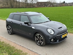 MINI Clubman - 2.0 Cooper S ALL4 Hammersmith JCW pakket Panorama 19” CarPlay H/K