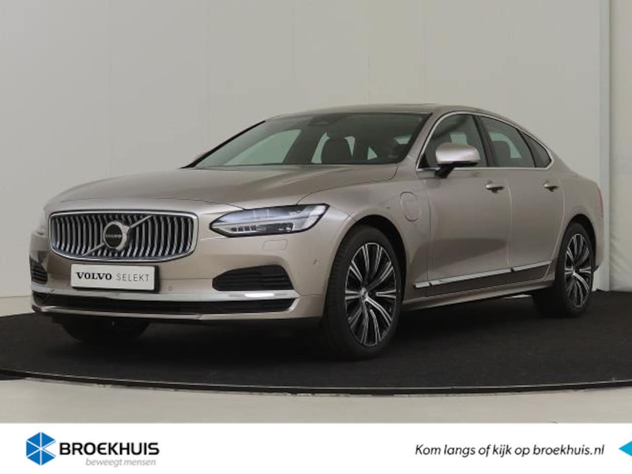 Volvo S90 - T8 455PK AWD Ultimate Bright | Full Options! | B&W Audio | Luchtvering | Massage | 360º vi - AutoWereld.nl