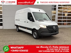 Mercedes-Benz Sprinter - 317 CDI Aut. L2H2 Facelift/ 3.5t Trekhaak/ Camera/ Betimmerd/ Opstap/ Gev. stoel