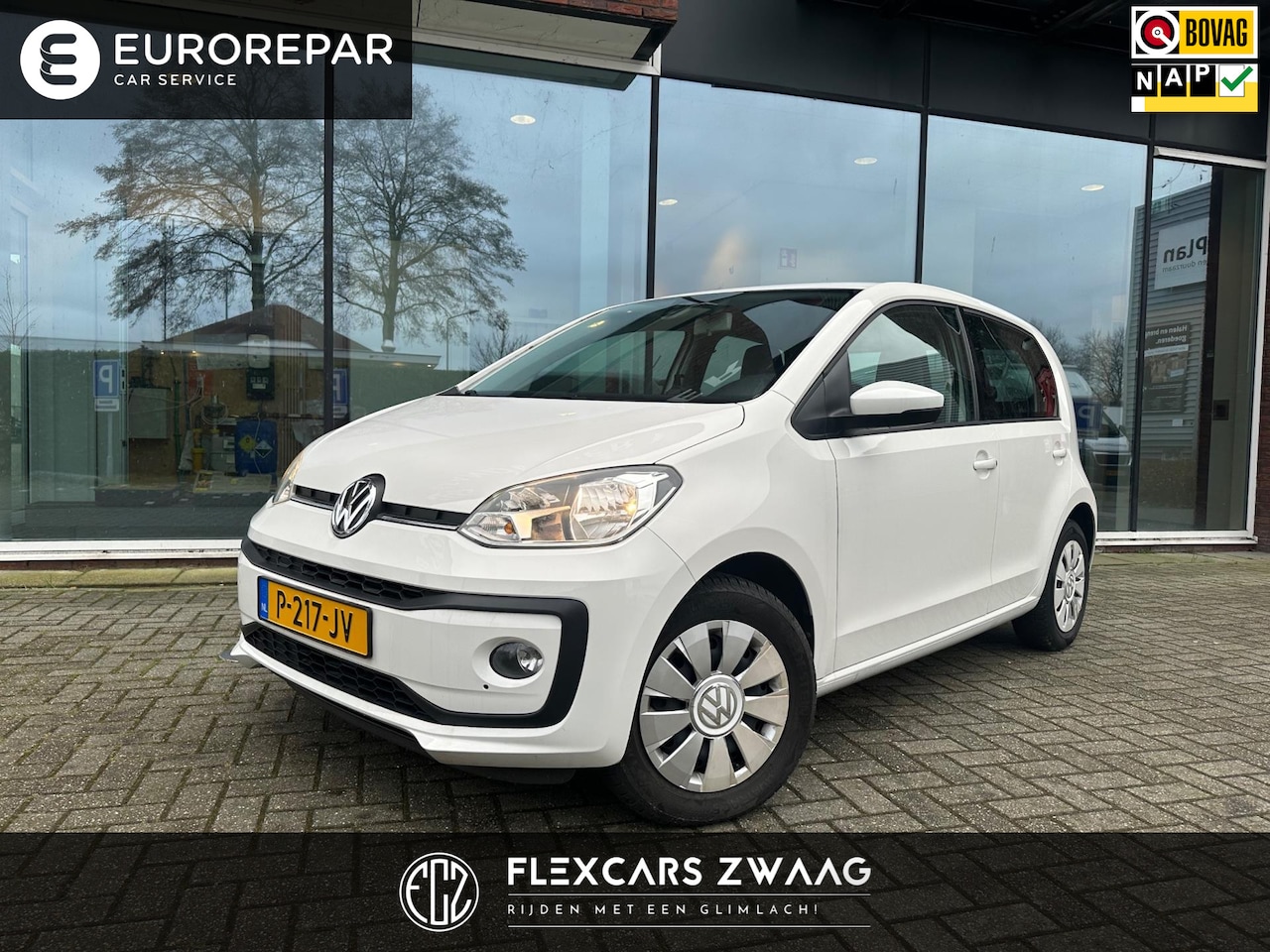 Volkswagen Up! - 1.0 BMT move up! - Automaat - Airco - Parkeerhulp - LED - AutoWereld.nl