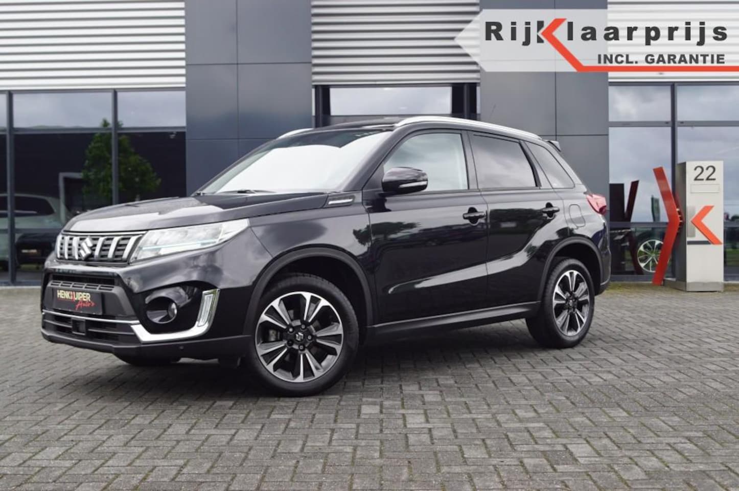 Suzuki Vitara - 1.4 Hybrid Stijl / Panodak / Navi / Camera / PDC / Key-less /ACC - AutoWereld.nl