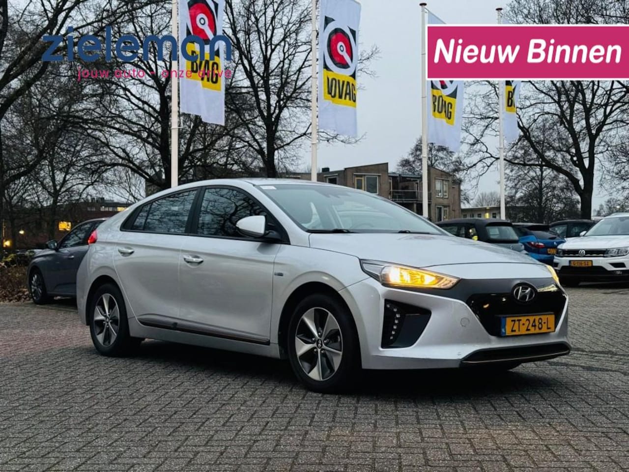 Hyundai IONIQ - Comfort EV - Leer, Carplay, Camera (12.845 na SUBSIDIE) - AutoWereld.nl