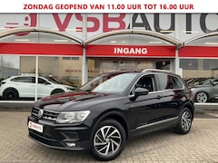 Volkswagen Tiguan - 1.5 TSI ACT DIGITALE SCHERM PANO-DAK NAVI CARPLAY ELEC-KLEP