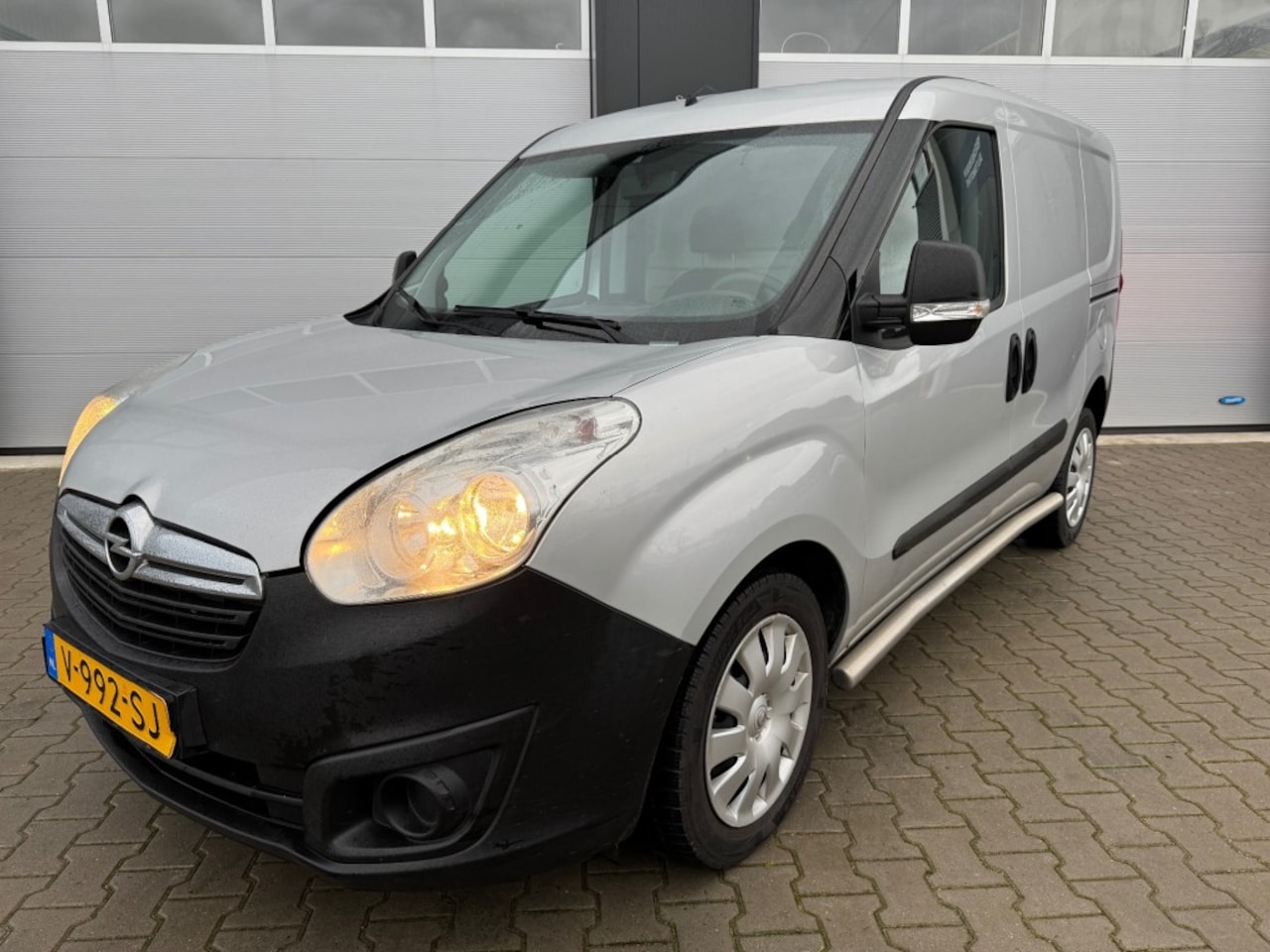 Opel Combo - 1.6 CDTI / Euro 6/ Twee schuifdeuren/ Bluetooth/ Airconditioning - AutoWereld.nl