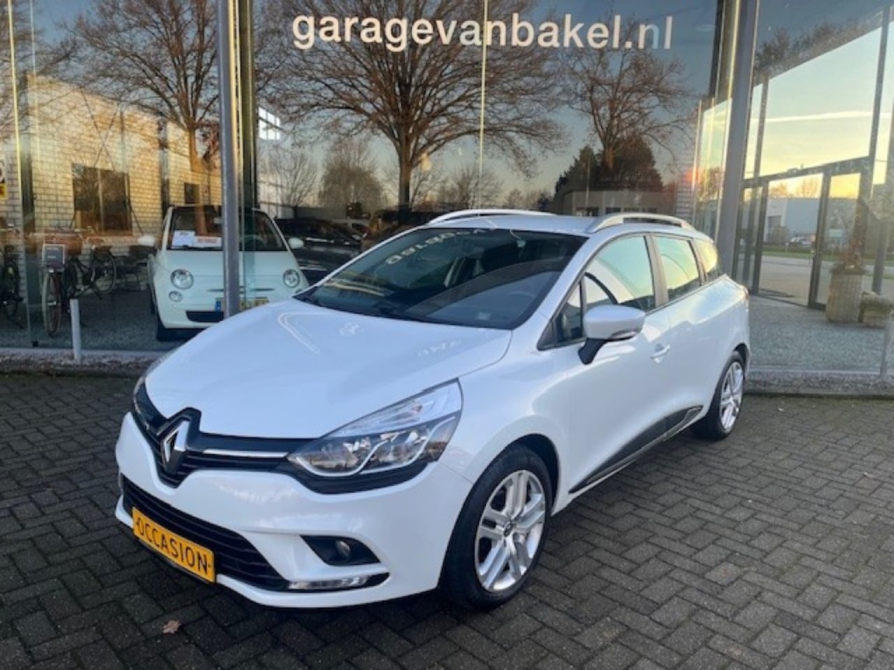 Renault Clio Estate - Estate  Tce 90 Navi Stoelverwarming - AutoWereld.nl