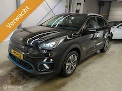 Kia e-Niro - ExecutiveLine 64 kWh / 150KW TREKHAAK/1EIG/CAMERA