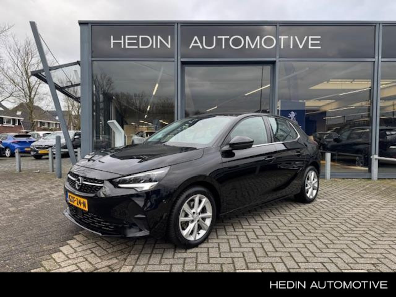 Opel Corsa - 1.2 Elegance | AUTOMAAT | ALL SEASON BANDEN | STOELVERWARMING | NAVIGATIE BY APP | SENSORE - AutoWereld.nl