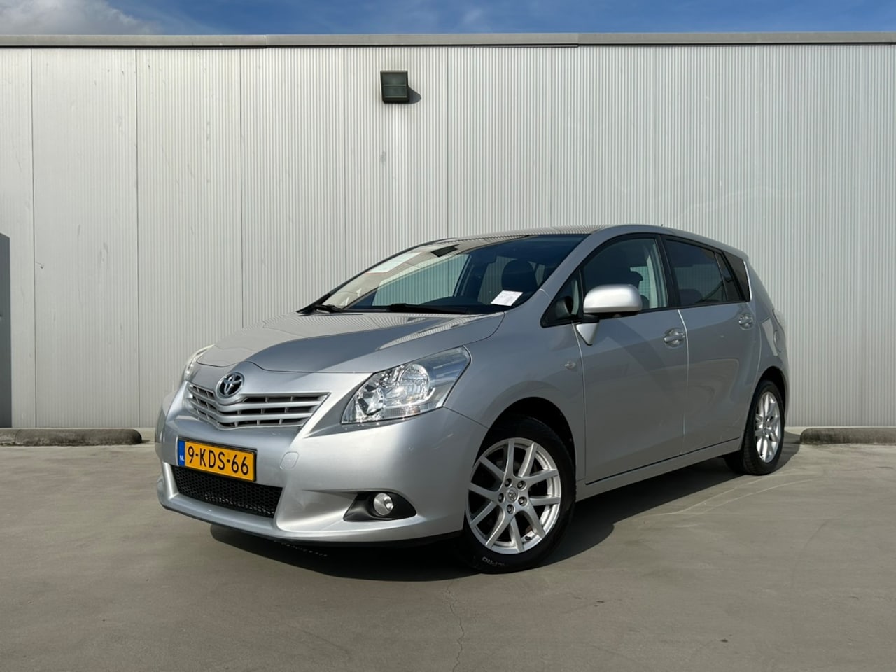 Toyota Verso - 1.8 VVT-i Business | Trekhaak | Parkeersensoren | - AutoWereld.nl