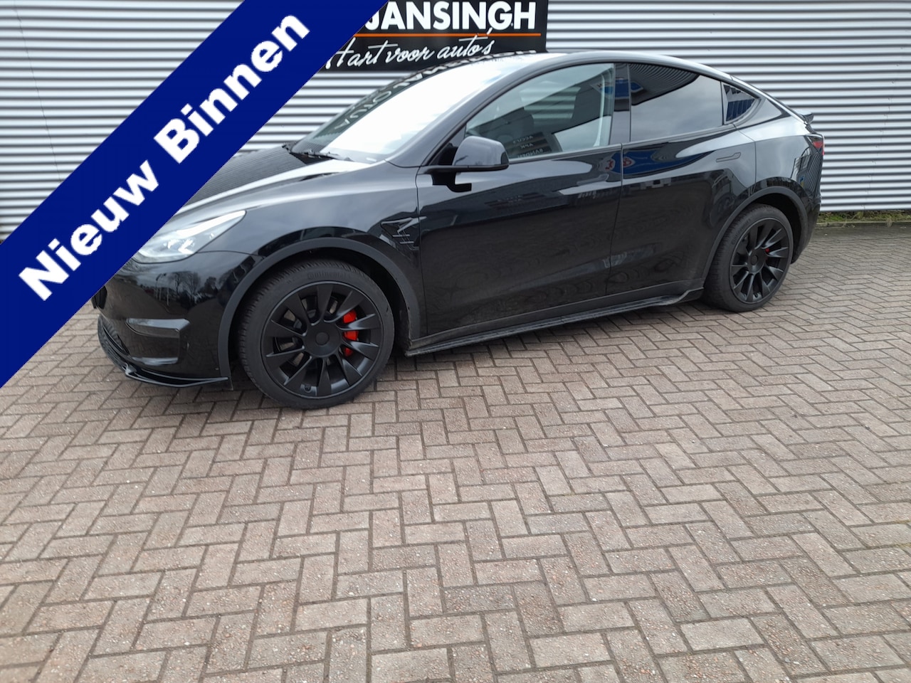 Tesla Model Y - Long Range AWD 75 kWh | Afneembare trekhaak | 1650 kg trekgewicht | - AutoWereld.nl