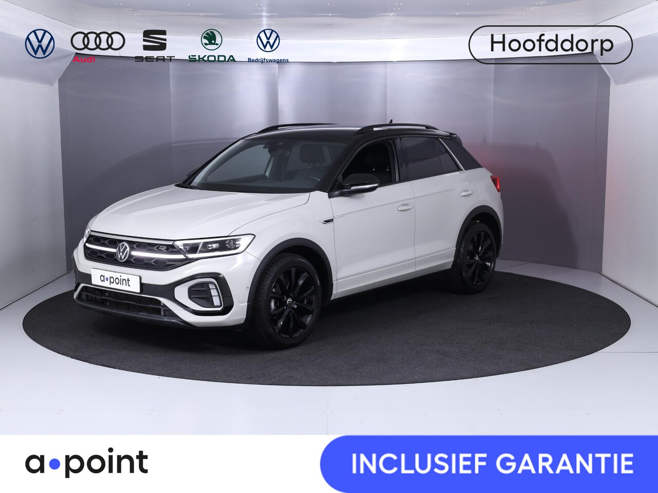 Volkswagen T-Roc - 1.5 TSI R-Line 150 pk Automaat (DSG) | Navigatie | Parkeersensoren (Park assist) | Achteru - AutoWereld.nl